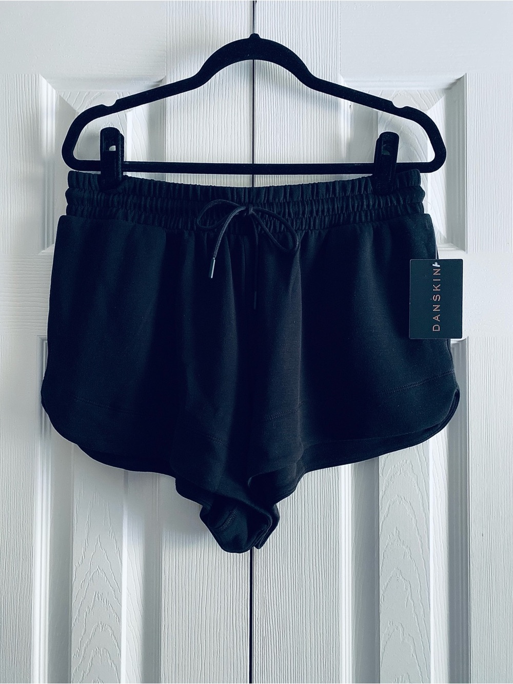 DANSKIN LUXE TRANQUIL DRAWSTRING PULL ON SHORTS ALTHLEISURE LOUNGEWEAR Black L